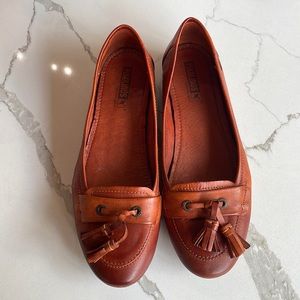 Pikolinos tassel loafers flats